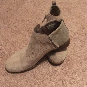 Toms booties